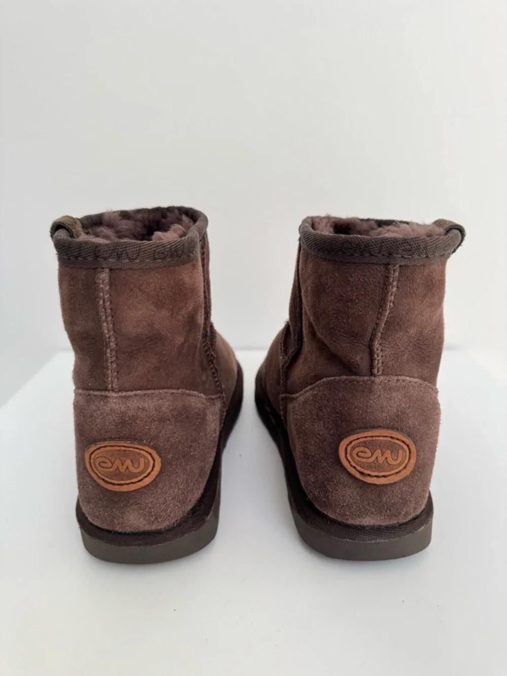 EMU‎ Australia Mini Unisex Chocolate Brown Boots, Men's Size 5/Women's Size 6